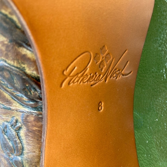 🎄NWOT Patricia Nash Anita Pumps🎄 - Picture 5 of 6